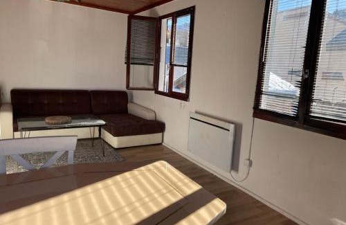 Isola Apartamento | Chalet pieds des pistes*4pers*à coté des remontées et skipass !