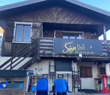 Isola Apartamento | Chalet pieds des pistes*4pers*à coté des remontées et skipass !