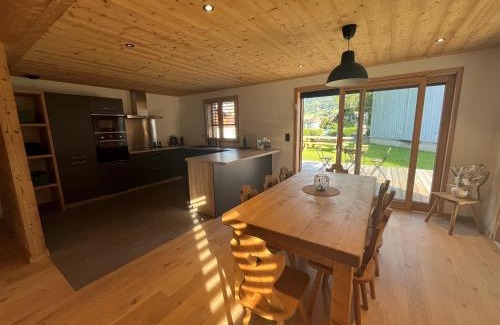 Taninges Chalet De Esquí | Chalet PIERRA MENTA ski & commodités