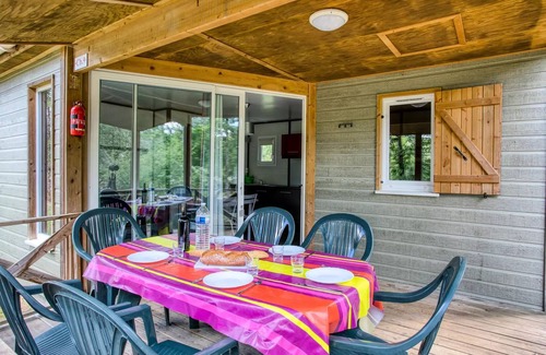Daglan Chalet De Esquí | Camping la Peyrugue *** - Chalet soñado de 3 habitaciones para 5 personas