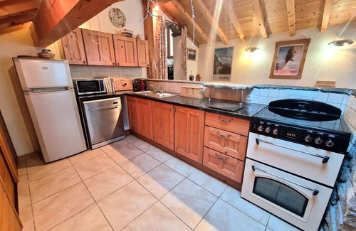 Valfrejus Chalet De Esquí | Chalet Rianne - Chalets for 8 People