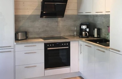 Potsdam Nord Apartamento | Chalet Rotbuche, Ferienhaus 120 qm, 3 Schlafzimmer für Max. 6 Personen