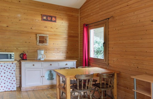 Darbres Chalet De Esquí | Chalet 'Rouge 4 Personnes' con balcón y Wi-Fi