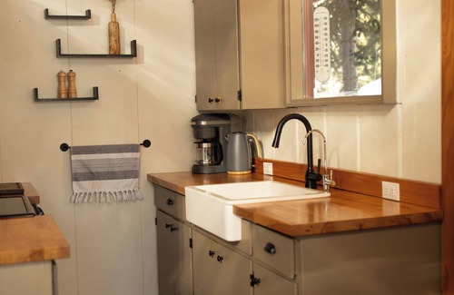 Okanagan-Similkameen Cabina | Chalet Schuss - A Classic Canadian Cabin at Apex Mountain