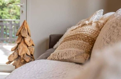 Azet Chalet De Esquí | Vrbo Property