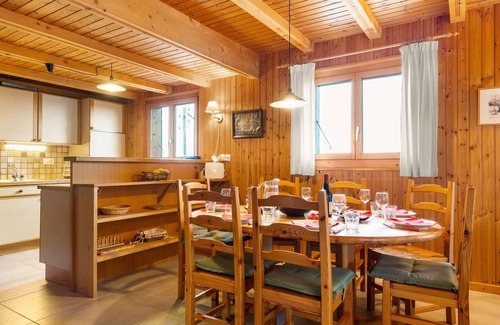 Val d'Illiez Casa | Chalet Seravalle by Interhome