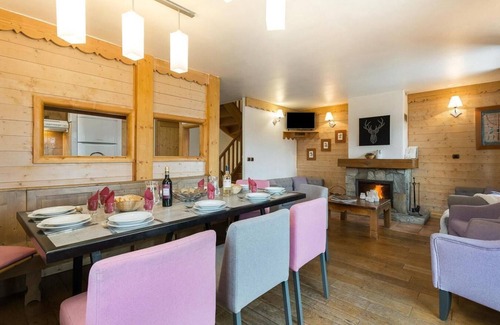 Bergers Chalet De Esquí | Chalet, terraza, chimenea o estufa a leña, parking, tv, 200-210m², Alpe d'Huez