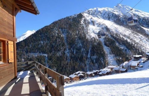 Grimentz Chalet De Esquí | Chalet ski in - ski out on 3 levels for 8 people, living room with wood-burner, kitchen area with di