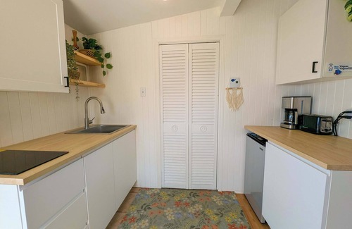 Cap-Saint-Ignace Chalet De Esquí | Chalet Studio #3 Waterfront with Spa, Fireplace & Wifi