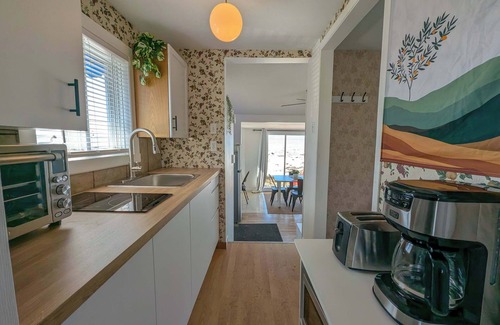 Cap-Saint-Ignace Chalet De Esquí | Chalet Studio #6 Waterfront with Spa, Fireplace & Wifi