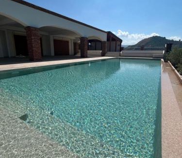 Rodi Milici Chalet De Esquí | Chalet Tenuta Lacco