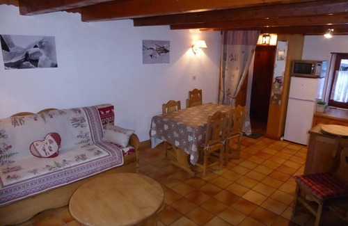 Pralognan-la-Vanoise Chalet De Esquí | Chalet, wifi, terraza, tv, local para esquís, 60m², Pralognan-la-Vanoise