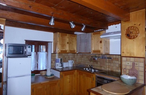 Pralognan-la-Vanoise Chalet De Esquí | Chalet, wifi, terraza, tv, local para esquís, 60m², Pralognan-la-Vanoise