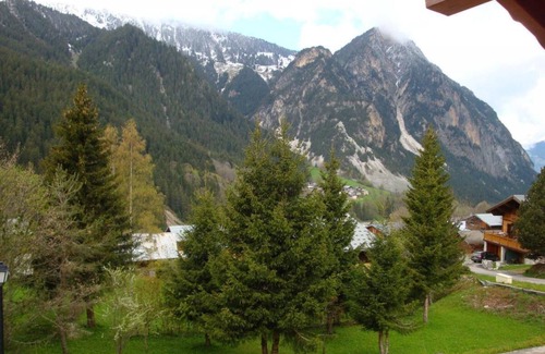 Pralognan-la-Vanoise Chalet De Esquí | Chalet, terraza, chimenea o estufa a leña, parking, tv, 120m², Pralognan-la-Vanoise