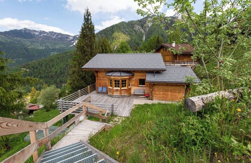 Riddes Chalet De Esquí | Chalet Teremok - Hot Tub & Sauna - Great for Families