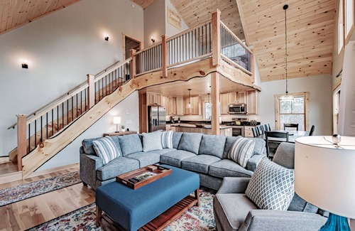 Bethel Chalet De Esquí | Chalet Tourmaline - Charming Newly Built Chalet