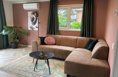 Beekbergen-West Chalet De Esquí | Chalet vakantiepark Beekbergen