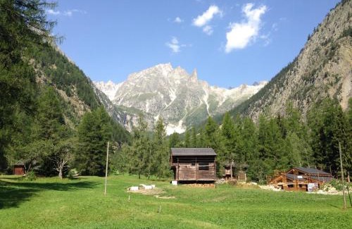 Saleinaz Casa | Chalet Val Ferret ideal for TMB, Hiking, Panorama