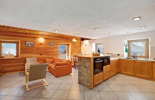 La Salle Chalet De Esquí | Chalet 'Vista Monte Bianco' con vistas a la montaña, jardín compartido y Wi-Fi
