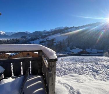Combloux Apartamento | Chalet vue Mont Blanc avec jacuzzi extérieur