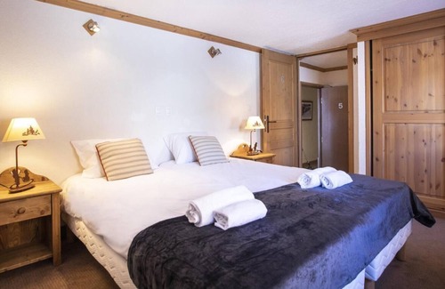 Les Eucherts Chalet De Esquí | Chalet, wifi, sauna, balcony, fireplace or stove, parking, tv, ski locker, 195m², La Rosière