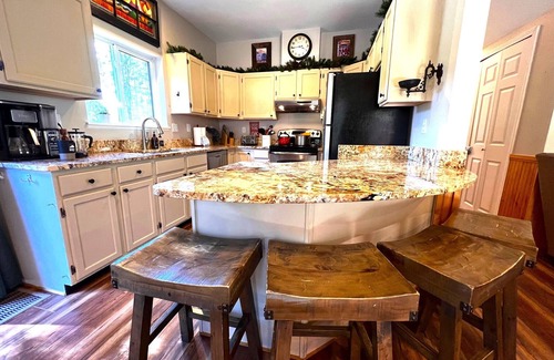 Blue Rock Springs Chalet De Esquí | Chalet w/ Hot Tub, Dog Friendly, 3 Miles to Breck