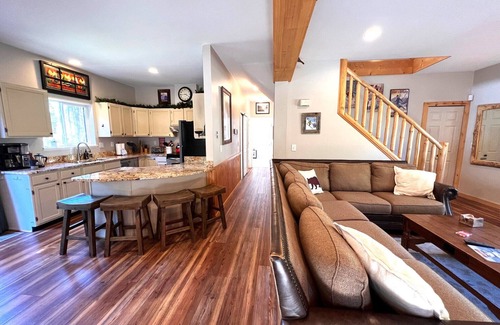 Blue Rock Springs Chalet De Esquí | Chalet w/ Hot Tub, Dog Friendly, 3 Miles to Breck