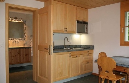 Boenigen Apartamento | Nuevo Chalet W / Studio en Bönigen por Interlaken en el lago Brienz