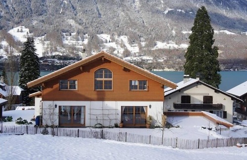 Boenigen Apartamento | Nuevo Chalet W / Studio en Bönigen por Interlaken en el lago Brienz