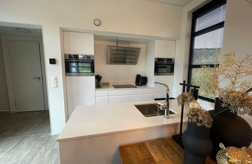 Velsen-Zuid Casa | Chalet with 2 bedrooms and a terrace