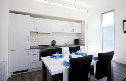Velsen-Zuid Casa | Chalet with 2 bedrooms and a terrace