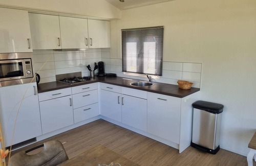 Velsen-Zuid Casa | Chalet with 2 bedrooms and a terrace