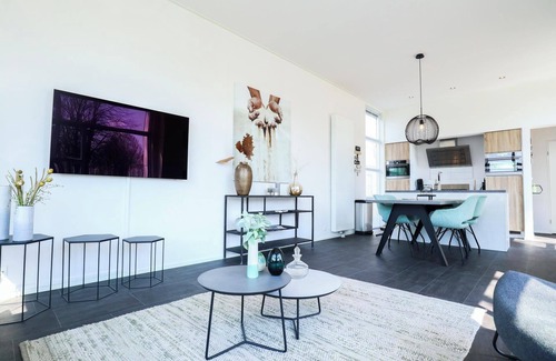 Hulshorst Casa | Chalet with 2 bedrooms and a terrace