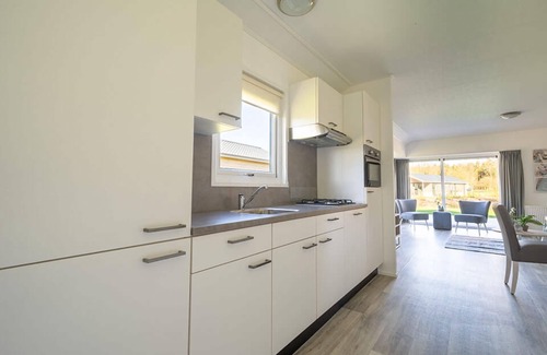 Hulshorst Casa | Chalet with 2 bedrooms and a terrace