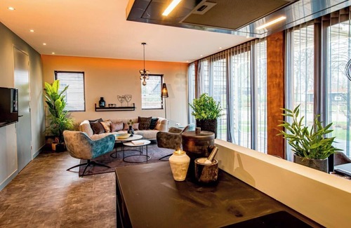 Hulshorst Casa | Chalet with 2 bedrooms and a terrace