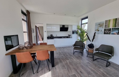 Nijkerk Casa | Chalet with 2 bedrooms and a terrace