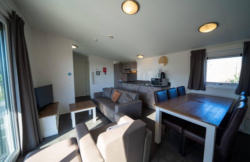 Municipality of Hellevoetsluis Casa | Chalet with 3 bedrooms and dishwasher