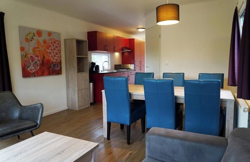 Velsen-Zuid Casa | Chalet with 3 bedrooms and a terrace