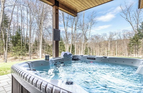 Mont-Tremblant Chalet De Esquí | Chalet with gorgeous areas, and an exquisite design alpine contemporary.
