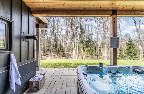 Mont-Tremblant Chalet De Esquí | Chalet with gorgeous areas, and an exquisite design alpine contemporary.