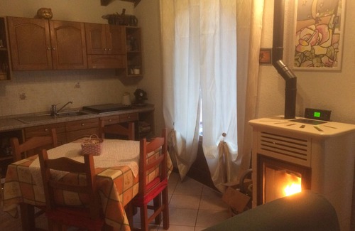 Garzeno Casa | CHALET CON PISCINA PARA 2 PERSONAS EN VALLE ALBANO