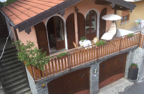 Garzeno Casa | CHALET CON PISCINA PARA 2 PERSONAS EN VALLE ALBANO