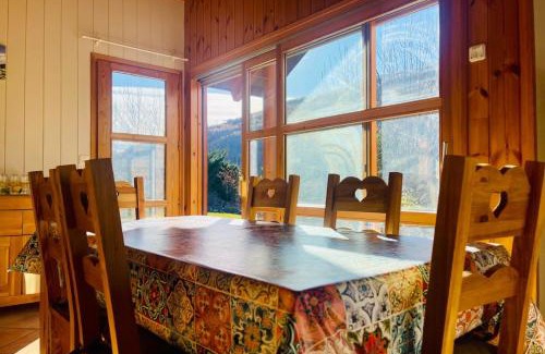 Forville Chalet De Esquí | Chalet with spacious garden in Briançon
