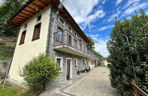 Ardenno Chalet De Esquí | CHALET CON PISCINA