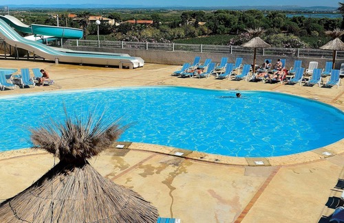 Agde Casa | Acogedor chalet con terraza en una zona boscosa cerca de Agde