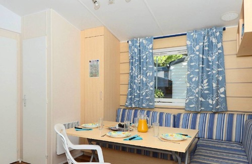 Agde Casa | Acogedor chalet con terraza en una zona boscosa cerca de Agde