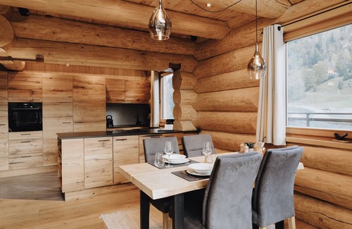Grossarl Chalet De Esquí | Chalet "Zwoasom" con vistas a la montaña, terraza privada y Wi-Fi