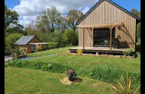 Gouezec Casa | Chalets de pont cob avec spa