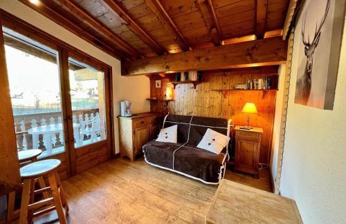 Notre-Dame-de-Bellecombe Apartamento | Chaleureux studio au pied des pistes avec parking et animaux acceptés - FR-1-505-6