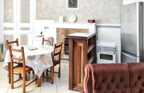 Lignieres-de-Touraine Casa | Chaleureuse Maison de Campagne avec Terrasse et Cheminée